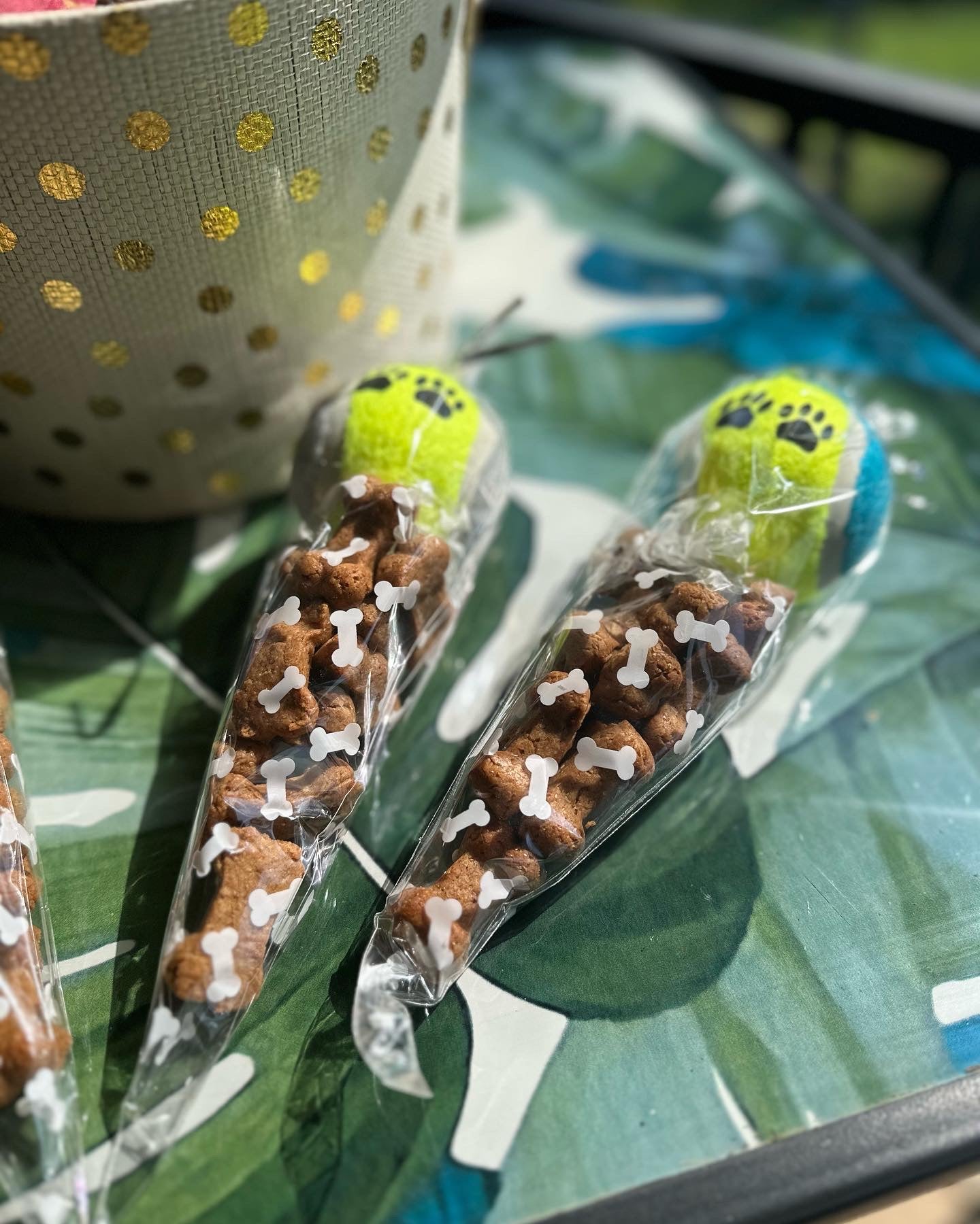 Peanut Butter Mini Bone Dog Treats with Tennis Ball