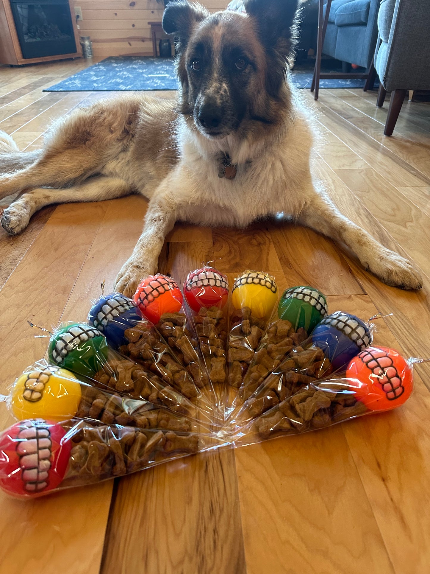 Peanut Butter Mini Bones with Tennis Ball