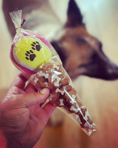 Peanut Butter Mini Bones with Tennis Ball