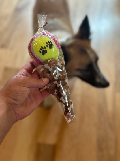 Peanut Butter Mini Bones with Tennis Ball