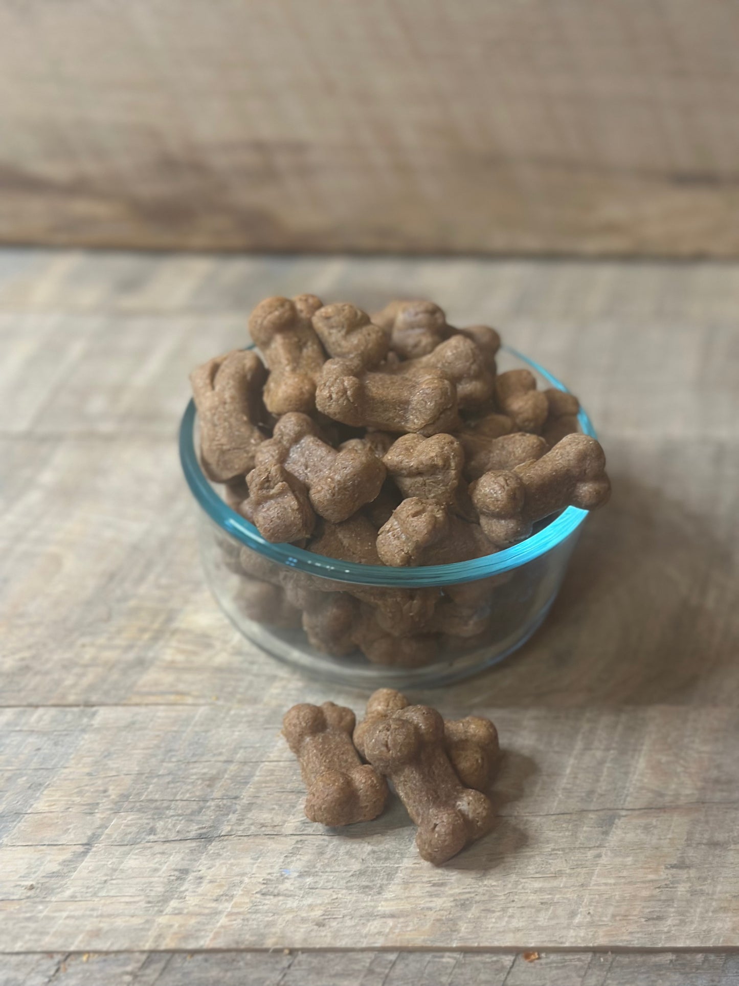 Peanut Butter Mini Bones with Tennis Ball